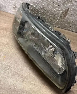 Volvo V70 Headlight/headlamp 8693548 89007898