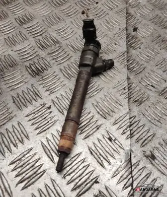 Opel Vivaro Fuel injector 0445110569
