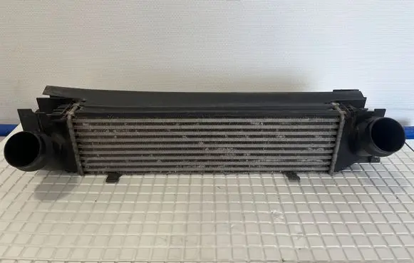 BMW 3 GT F34 Intercooler radiator M151693D 7600530 15272311
