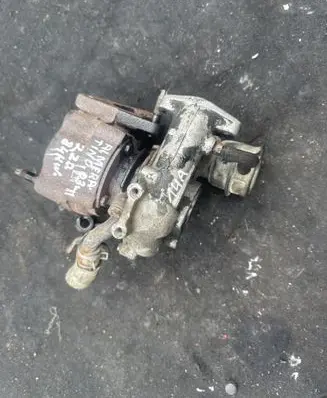 Nissan Almera Tino Turbo