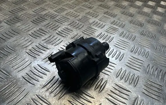 BMW i8 Electric auxiliary coolant/water pump 0392023222