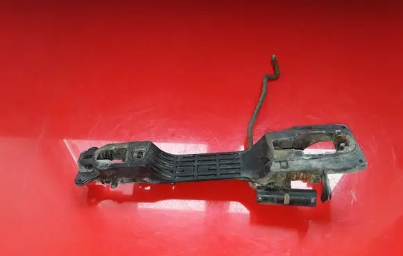 Suzuki Grand Vitara II Front door exterior handle/bracket NOCODE