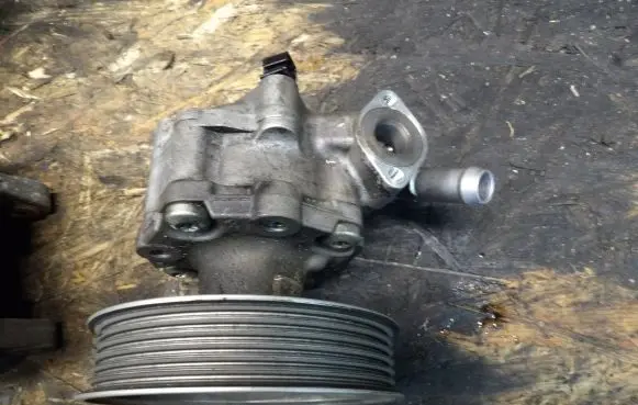 Audi A4 S4 B8 8K Power steering pump 8K0145154H