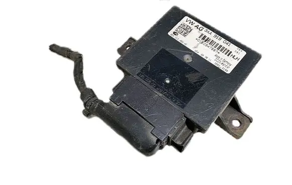 Volkswagen Golf VII Power management control unit 3AA919041