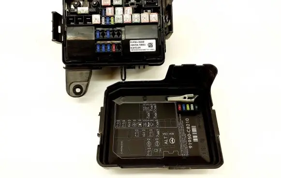Hyundai i20 (GB IB) Fuse box set 91950C8200 BKH5858B01