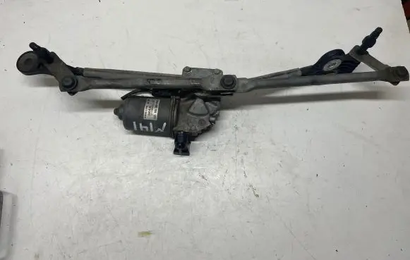 BMW X5 E70 Front wiper linkage and motor 7200535 405154 0217F