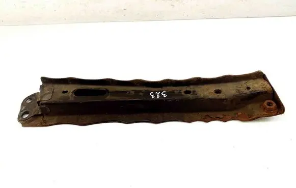 Radiator support slam panel bracket