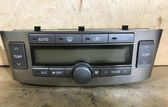 Toyota Avensis T250 Climate control unit 5590005160 MB1465700792 5590205050F