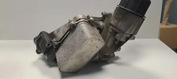 Lancia Thema Oil filter mounting bracket 10016462