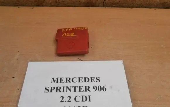 Mercedes-Benz Sprinter W906 Positive cable (battery) A2125400581