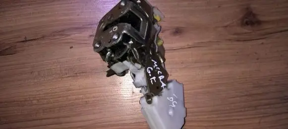 Nissan Micra Rear door lock 8255361u01 89-a524