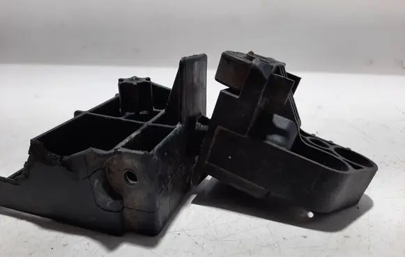 Alfa Romeo Stelvio Radiator mount bracket 50541422