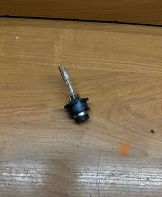 BMW 5 E39 Xenon bulb D2K4300K D2s