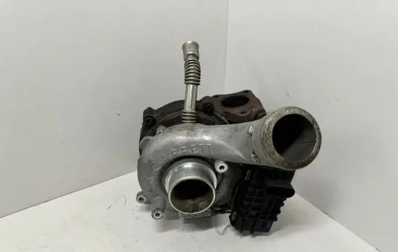 Volkswagen Touareg II Turbo 059145722R