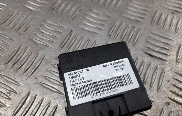 Chevrolet Camaro Light module LCM 23389979