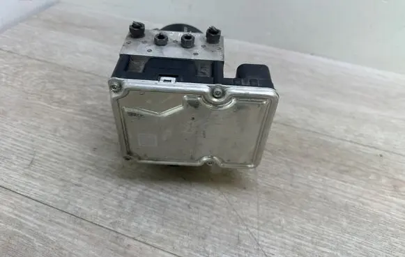 Porsche Cayenne (92A) ABS Pump 7P0907379T 7P0614517T