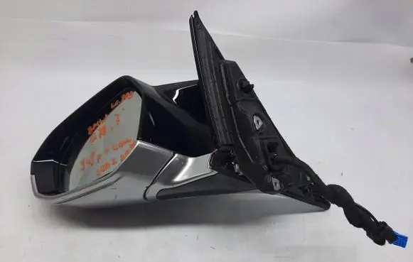 BMW 7 G70 Front door electric wing mirror