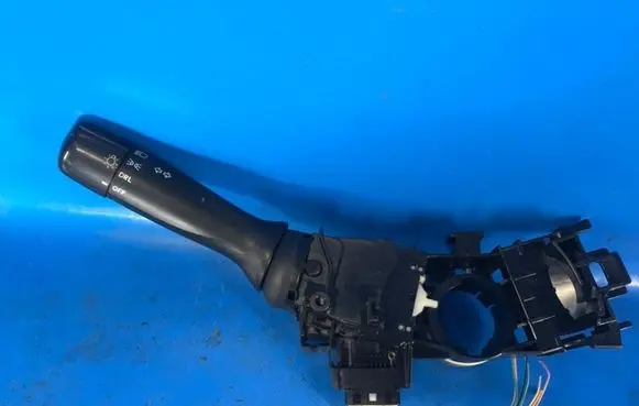 Toyota Prius (XW30) Gear shift switch/knob 8414047151