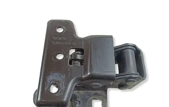 Nissan 370Z Convertible roof hinge 15306350000 20120017