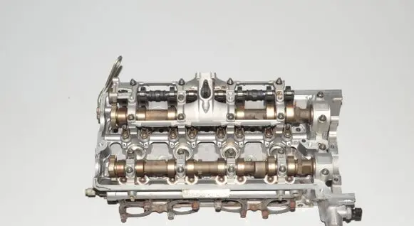 BMW 7 E65 E66 Engine head 7506387