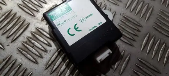 Toyota Corolla Verso E121 Door control unit/module 8974113040