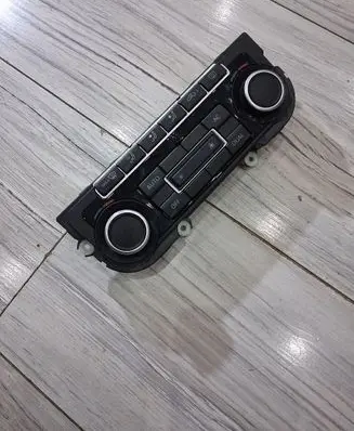 Volkswagen Tiguan Climate control unit 5K0907044DT