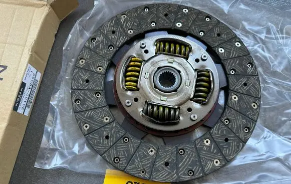 Nissan Patrol Y61 Clutch pressure plate 30100VB008