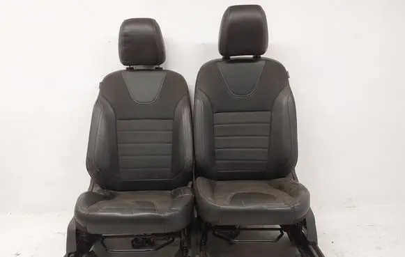 Ford Kuga II Interior set CU5A96603B08BC CV4423890A CV4423891A