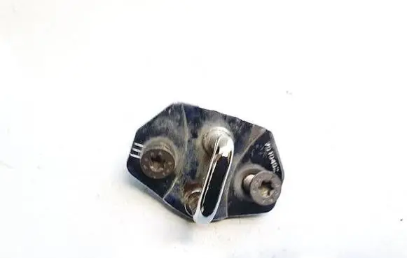 Mini One - Cooper Coupe R56 Front door lock loop/hook striker 7010402
