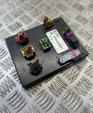Audi Q5 SQ5 8R Comfort/convenience module 8K0907063D