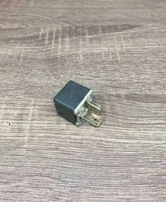 Mercedes-Benz Vito Viano W638 Other relay 4RA00351070