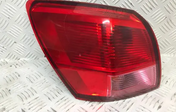 Nissan Qashqai Rear/tail lights 89070311