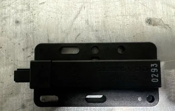 BMW 3 E90 E91 Keyless (KESSY) go control unit/module 6922211