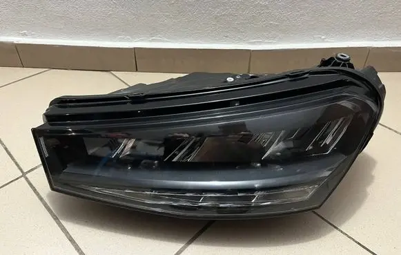 Skoda Fabia Mk4 (6VA) Headlight/headlamp 6VB941015