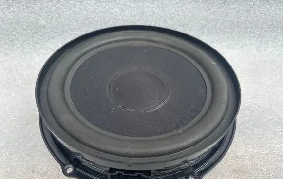 Volkswagen Touareg I Front door speaker 7E0035411A 25042