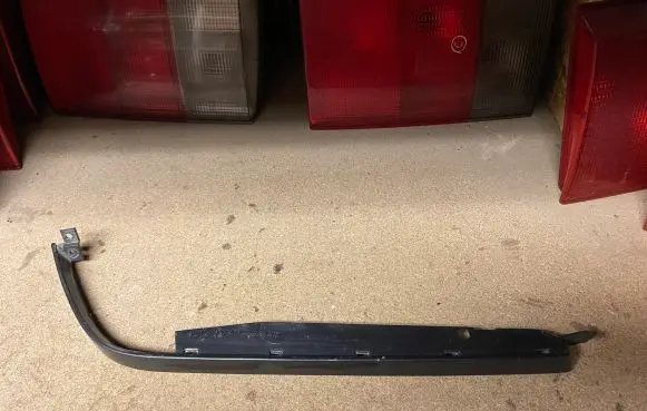 Mercedes-Benz C W202 Under headlight/headlamp trim 0720202 0720202LH