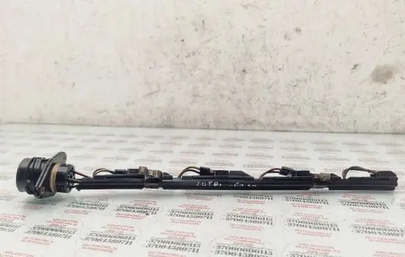 Volkswagen PASSAT B6 Fuel injector wires 038971803
