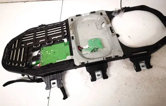 Mercedes-Benz ML W164 Antenna control unit a2518202175 28024804