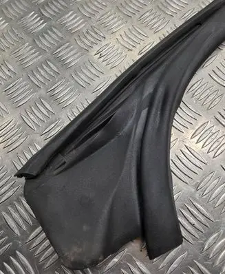 Audi A5 8T 8F Front door rubber seal 8F0831721