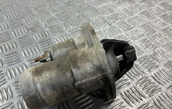 Opel Astra J Starter motor 8980147432 091114 S114925B