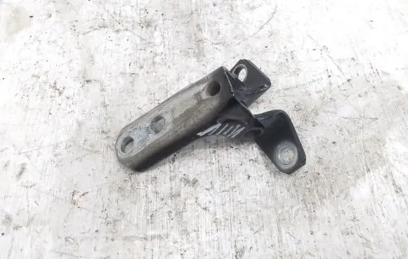 Mitsubishi Outlander Front door upper hinge A046834