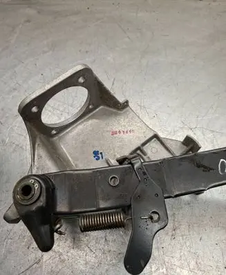 Mercedes-Benz E W210 Brake pedal A2102900619 4040