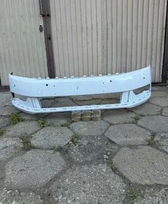 Volkswagen PASSAT B7 Front bumper