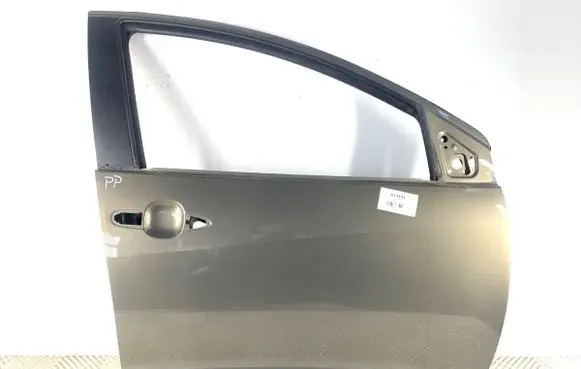 Toyota Yaris Front door 