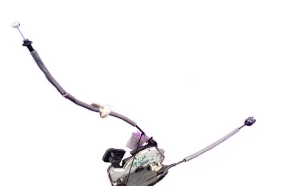 Volkswagen Golf VII Front door lock 5K1837016D