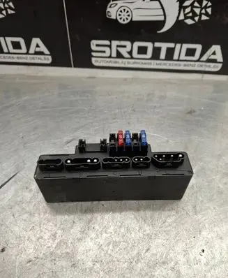 Mercedes-Benz E W210 Fuse module A2105400372