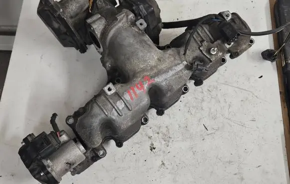 Volkswagen PASSAT B6 Throttle valve 03L128063E A2C53338105 08011213