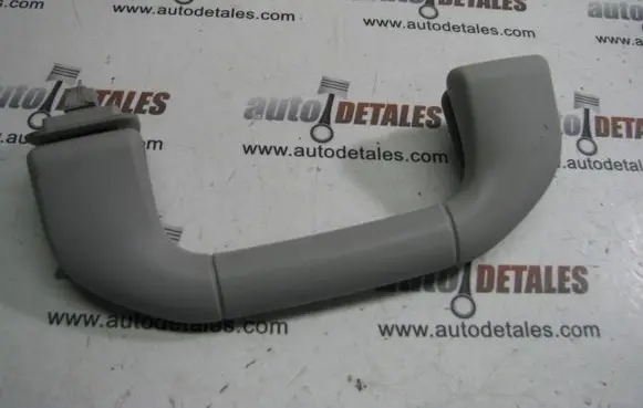 Mercedes-Benz E W212 Front interior roof grab handle A2048100051