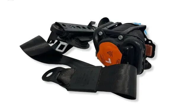 Audi Q3 8U Front seatbelt 8U0857705A