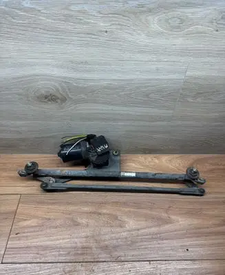 Mercedes-Benz Sprinter W901 W902 W903 W904 Wiper motor 058961126 0390241142
